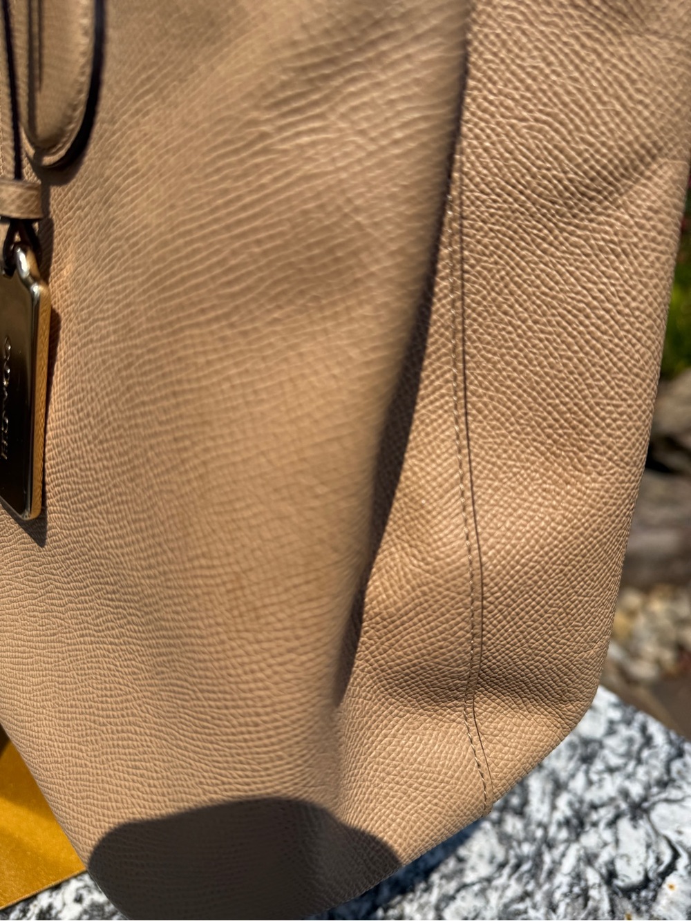 Coach Kitt Carryall Tote in Crossgrain leather Preloved - Picture 7 of 16